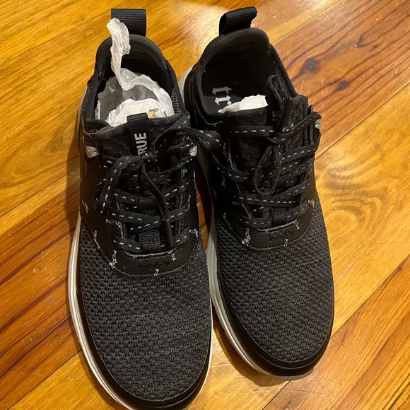 TRUE golf shoes - Picture 2 of 7